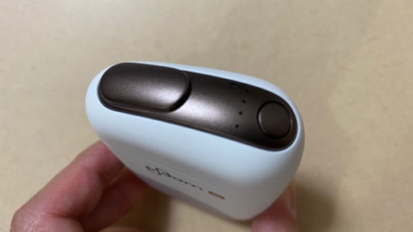 プルームエス2.0のブラックとホワイト本体実機