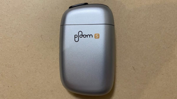 プルームエス2.0のアイスシルバー本体実機