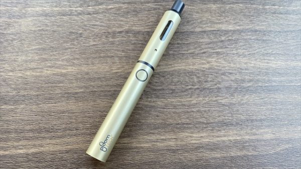 プルームテックプラスのシャンパンゴールド本体