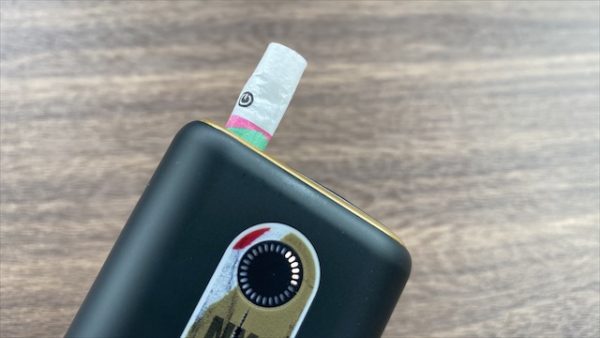 グローハイパー本体とウォーターメロンスプリットのスティック