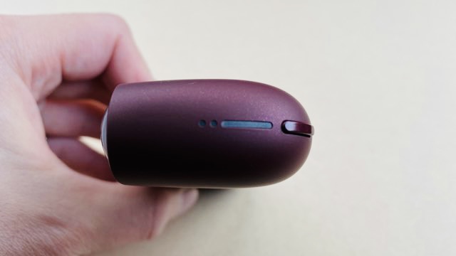 アイコスのフロステッドレッド・チャージャー