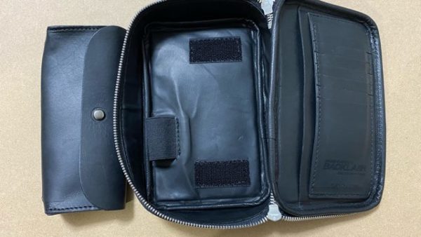 BACKLASHとPloomのマルチケース