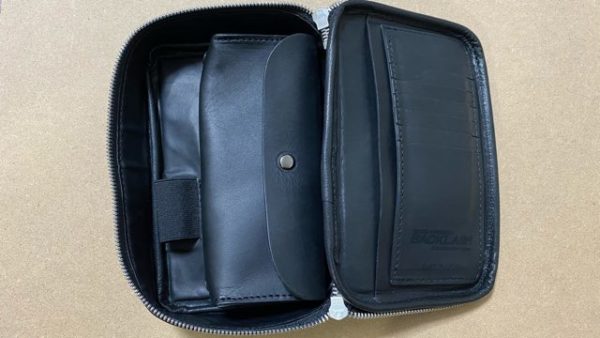 BACKLASHとPloomのマルチケース