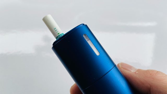 リルハイブリッドのデバイス本体とアイススティック