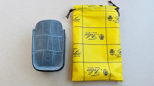 フェリージ×プルームエス2.0のレザーカバー本体