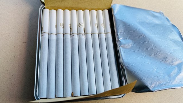 ピースオリジンの外箱パッケージ