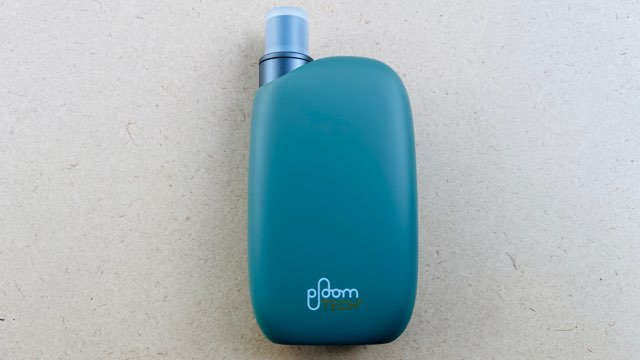 プルームテックプラスウィズのマイルドカーキ本体実機