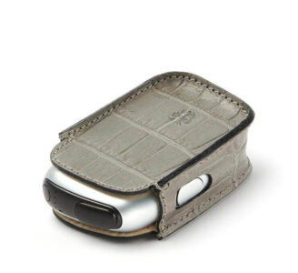 グレーのレザーカバー公式画像