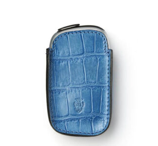 ブルーのレザーカバー公式画像