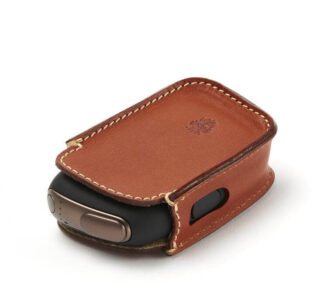 ライトブラウンのレザーカバー公式画像