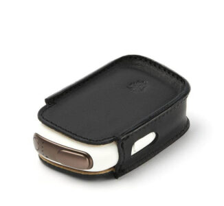 ブラックのレザーカバー公式画像