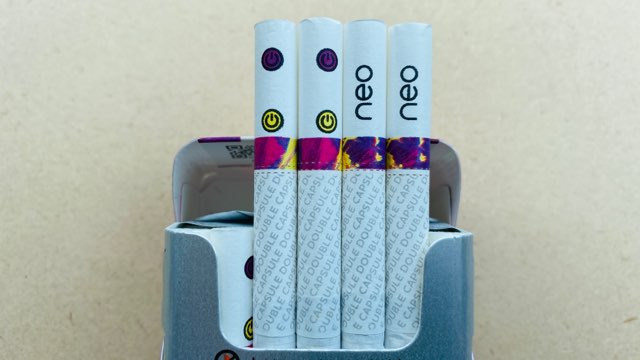 グローハイパー/プラスのパイナップルベリー・スティック