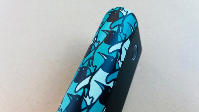 グローハイパープラスのペンギンエディションティール・サイドパネル