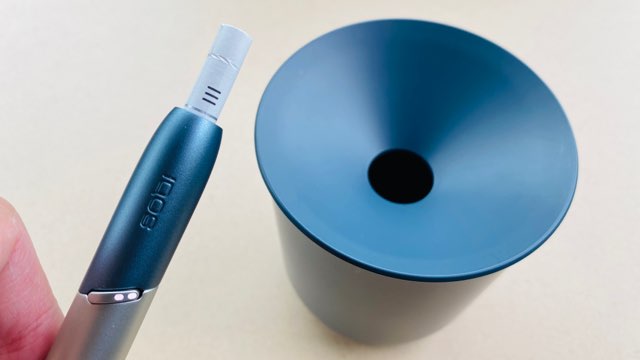 アイコスのトレイとホルダー