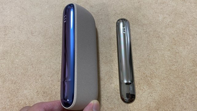 アイコスイルマ本体とパープルプリュームのドアカバー