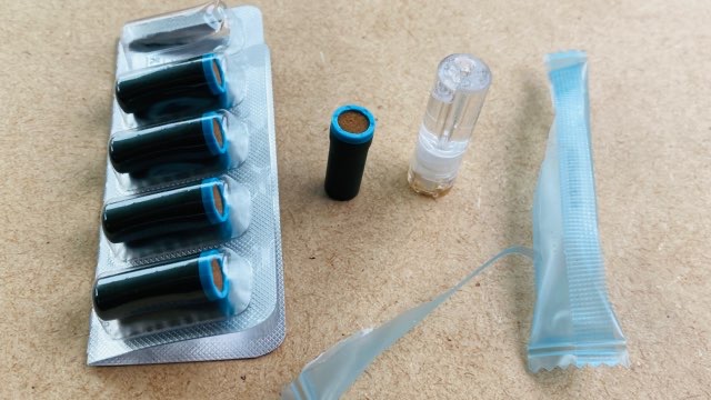 メビウス・プレミアムゴールド・フローズンのたばこカプセルとカートリッジ