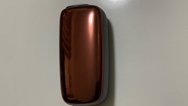 レディッシュブラウンのフロントパネル