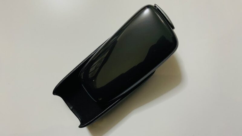 プルームX本体とレザーバックカバーのブラック