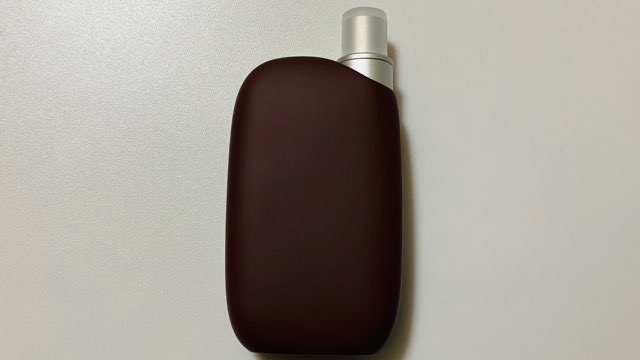 プルームテックプラスウィズ・ニュアンスカーキのデバイス本体