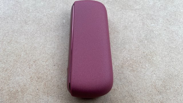 アイコスイルマのサンセットレッド・チャージャー