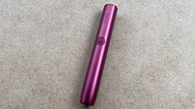 アイコスイルマのサンセットレッド・ホルダー