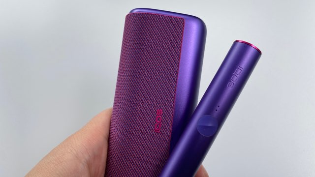 アイコスイルマプライムのネオンモデル実機