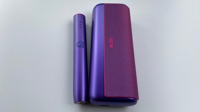 アイコスイルマプライムのネオンモデル実機