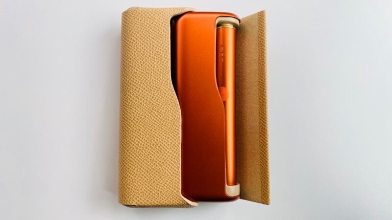 IQOSイルマプライム本体とレザーフルラップカバーのゴールドカーキ