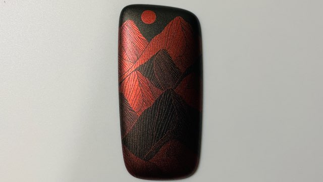 プルームXと相澤陽介がコラボ！赤色ベースの限定フロントパネル2