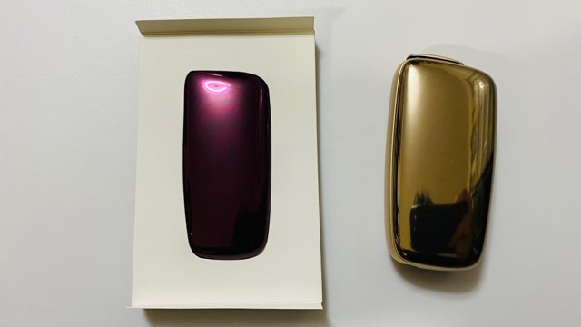 プルームX本体とプラムバイオレットのフロントパネル