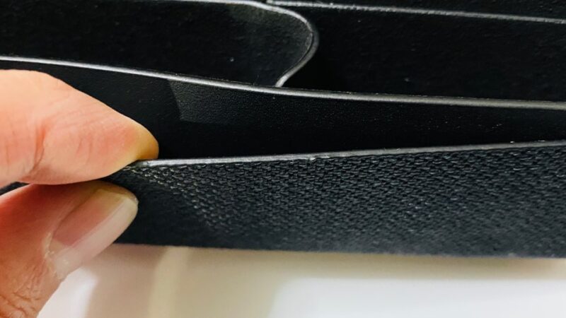 プルームXのファブリック・キャリーケース内側