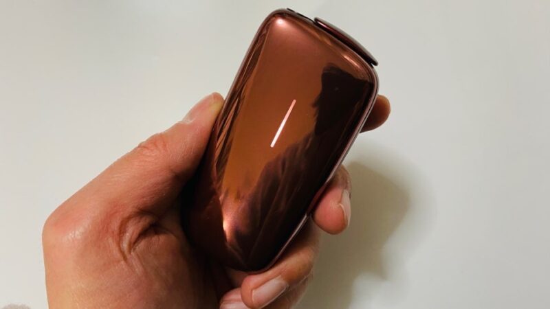 プルームXのレディッシュブラウン実機