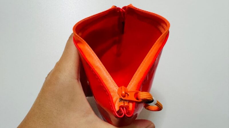 ウィズ2のキャリーケース レッド