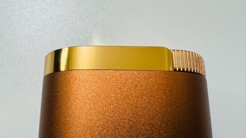 グローハイパープロのアンバー・ブロンズ実機上部