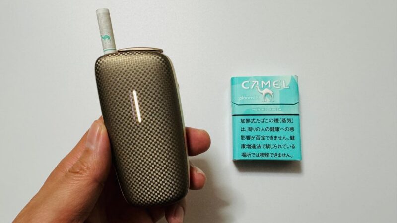 キャメル・メンソール・フレッシュのパッケージとプルームXアドバンスド