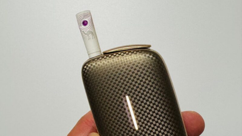 キャメル・パープル・オプションのパッケージとプルームXアドバンスド