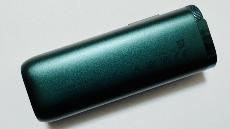 グローハイパー エメラルドグリーンの実機背面