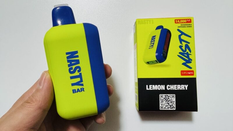 NASTY BAR 14000のレモンチェリーとパッケージ