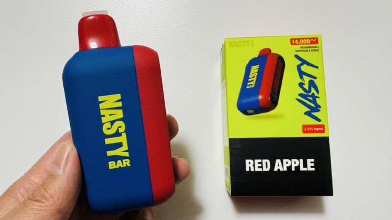 NASTY BAR 14000のレッドアップルとパッケージ