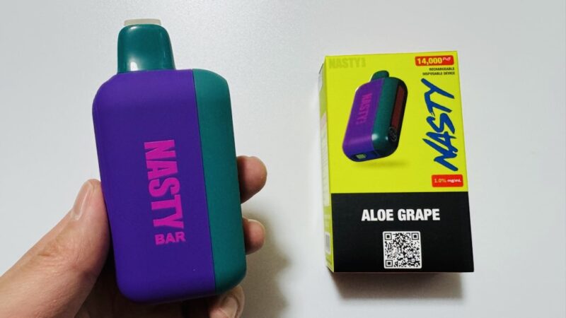 NASTY BAR 14000のアロエグレープとパッケージ