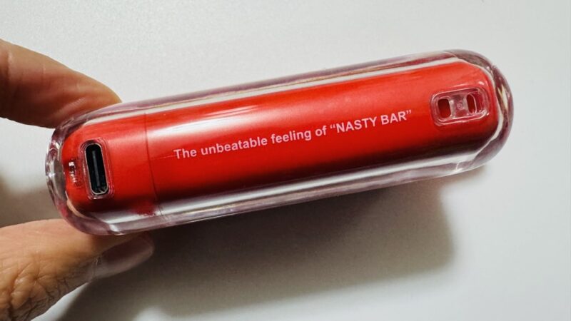 NASTY BAR 20000のデバイス側面