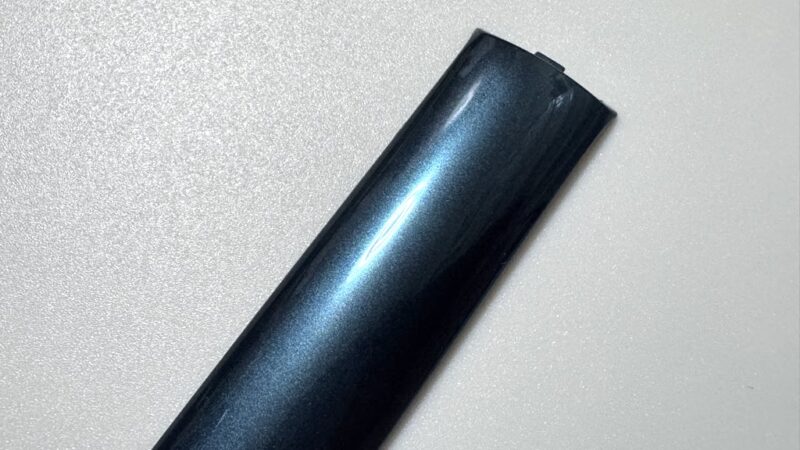 ネイビーブルーのフロントパネル