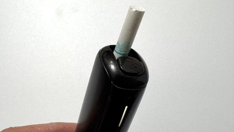 プルームオーラのデバイス上部