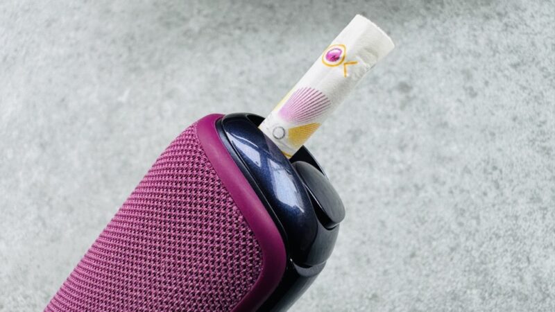 プルームオーラとエボ・トロピカル・ベリー・クリスタルのたばこスティック