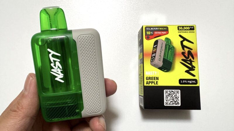 NASTY BAR CLEAR 30000 グリーンアップルのデバイスとパッケージ