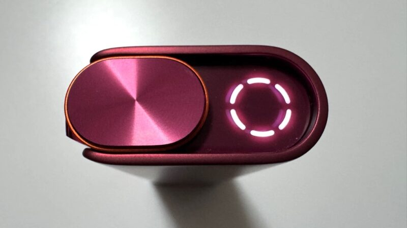 グローヒーロプラスの充電ケース上部