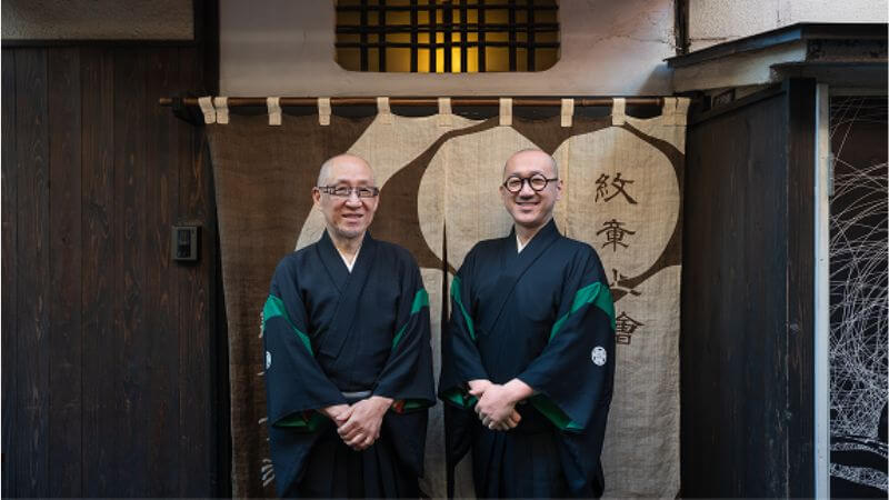 波戸場承龍氏と息子の耀鳳氏