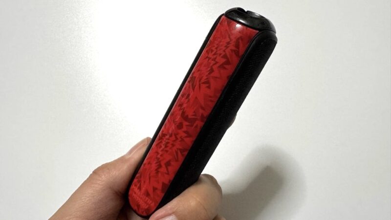 プルームオーラ×マンウィズの限定コラボフロントパネル レッド