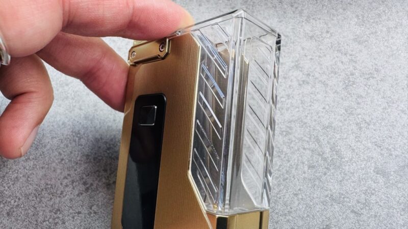 VAPE Xのデバイス側面