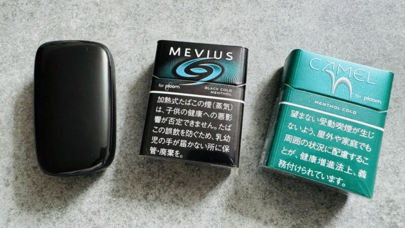 プルームキューブのデバイスとたばこスティック